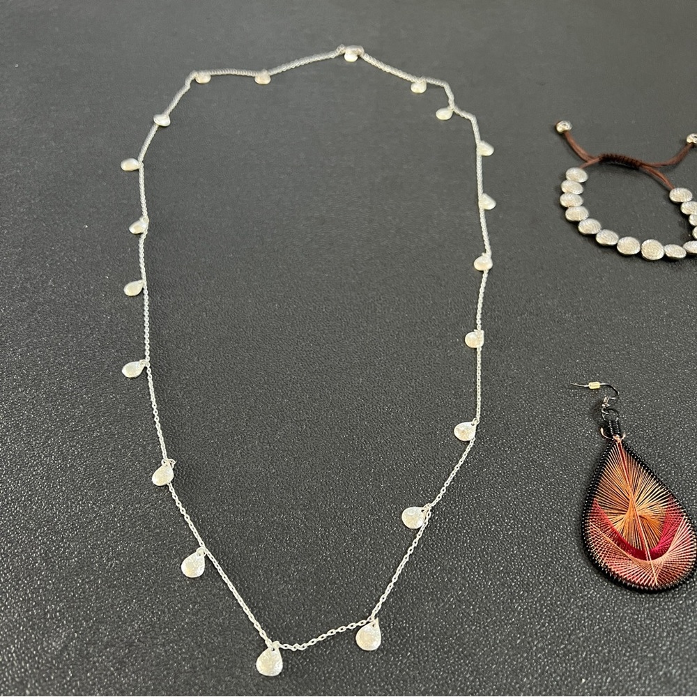 8 Piece Jewelry Lot Boho Necklaces, Earrings, Silver Bracelet, Fashion Leaf Ring - Picture 7 of 14